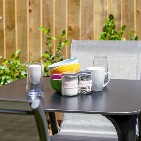 Conveniently Located 2Br Townhouse In West Akl Leilighet Auckland Eksteriør bilde