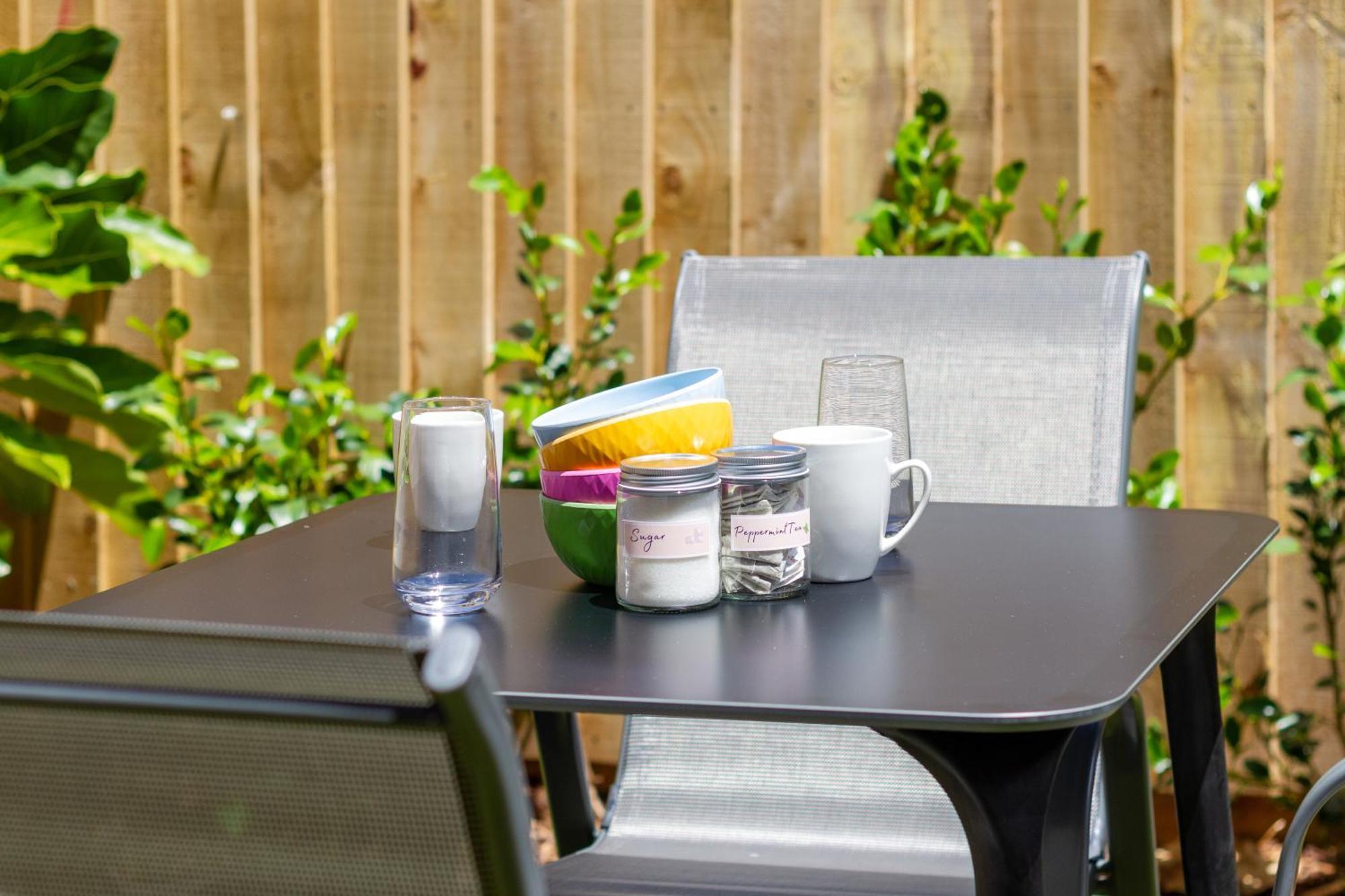 Conveniently Located 2Br Townhouse In West Akl Leilighet Auckland Eksteriør bilde