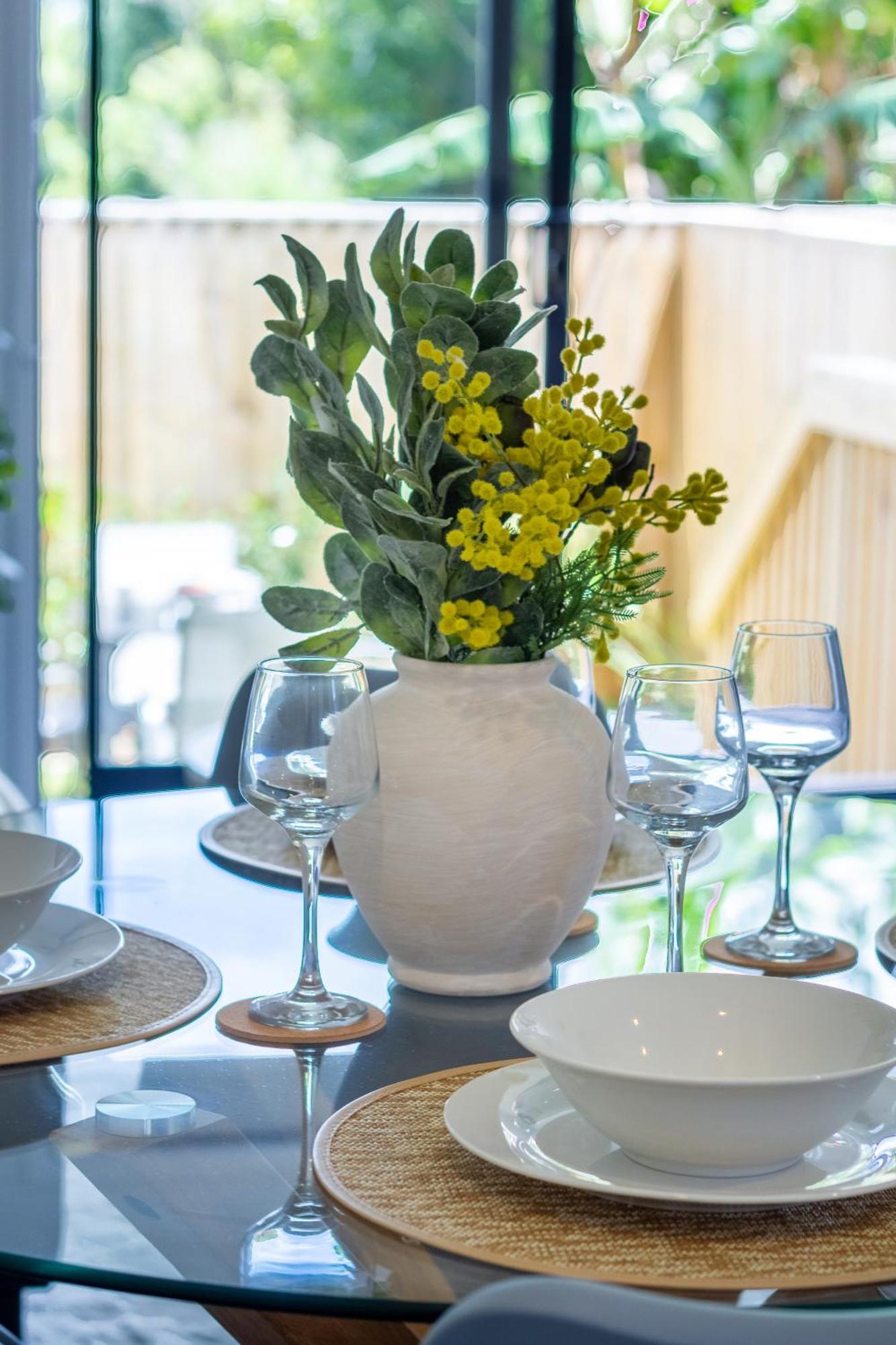 Conveniently Located 2Br Townhouse In West Akl Leilighet Auckland Eksteriør bilde
